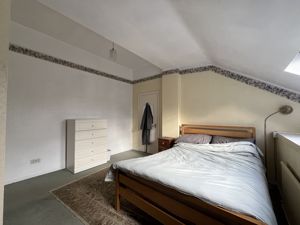 Photo 11- click for photo gallery